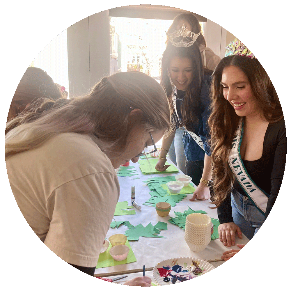 Volunteer-Arts-For-All-Nevada-Volunteers